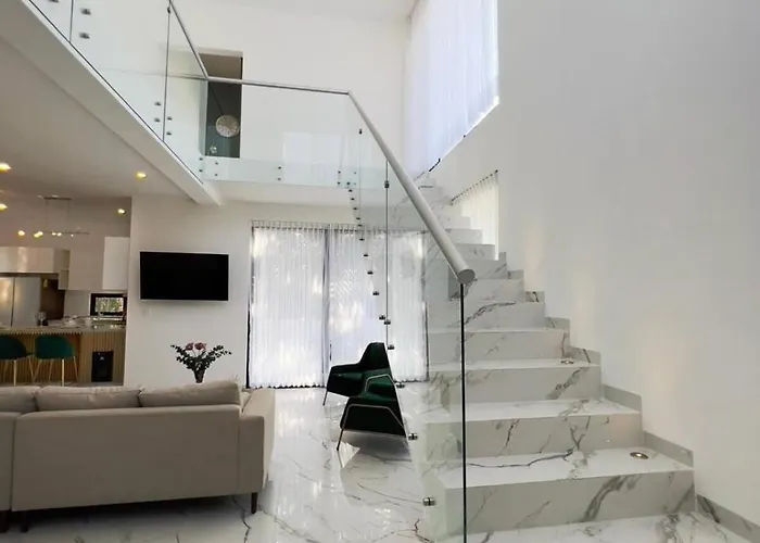 Beatiful House 3br Private Pool Gated Community Pousada